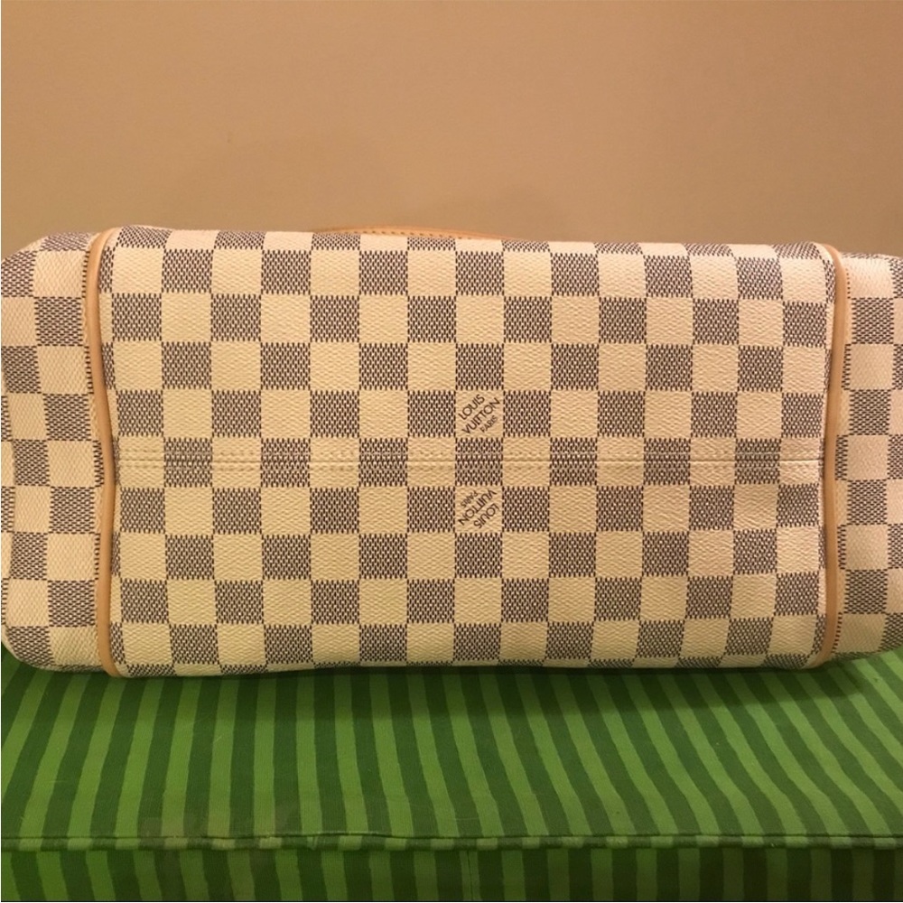 EUC Louis Vuitton Totally MM Azur - Picture 5 of 9
